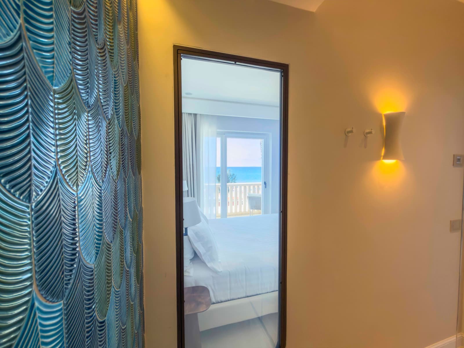 Lory Blue, matrimoniale fronte mare